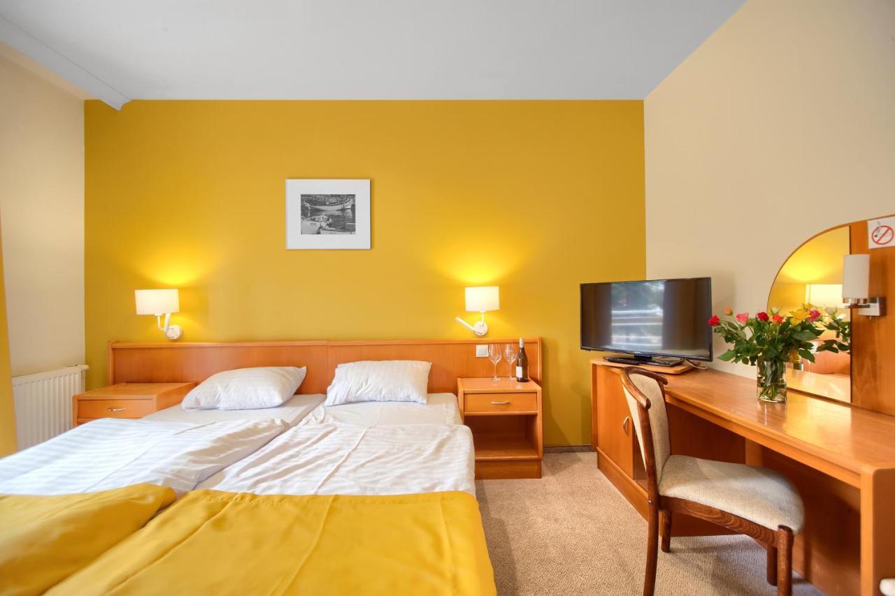 Taaakaryba Hotel Kołobrzeg Kültér fotó